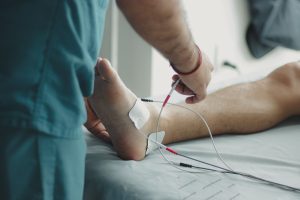 Examen médical du pied en cabinet
