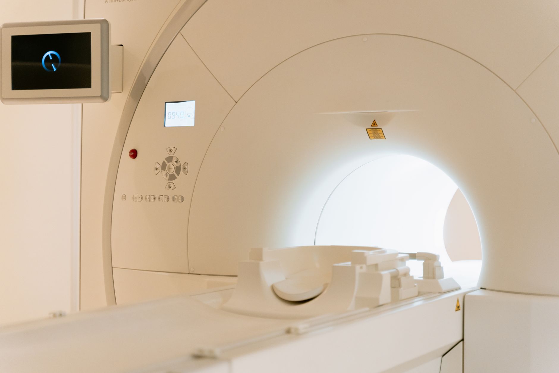 Gros plan sur un scanner médical dans une clinique