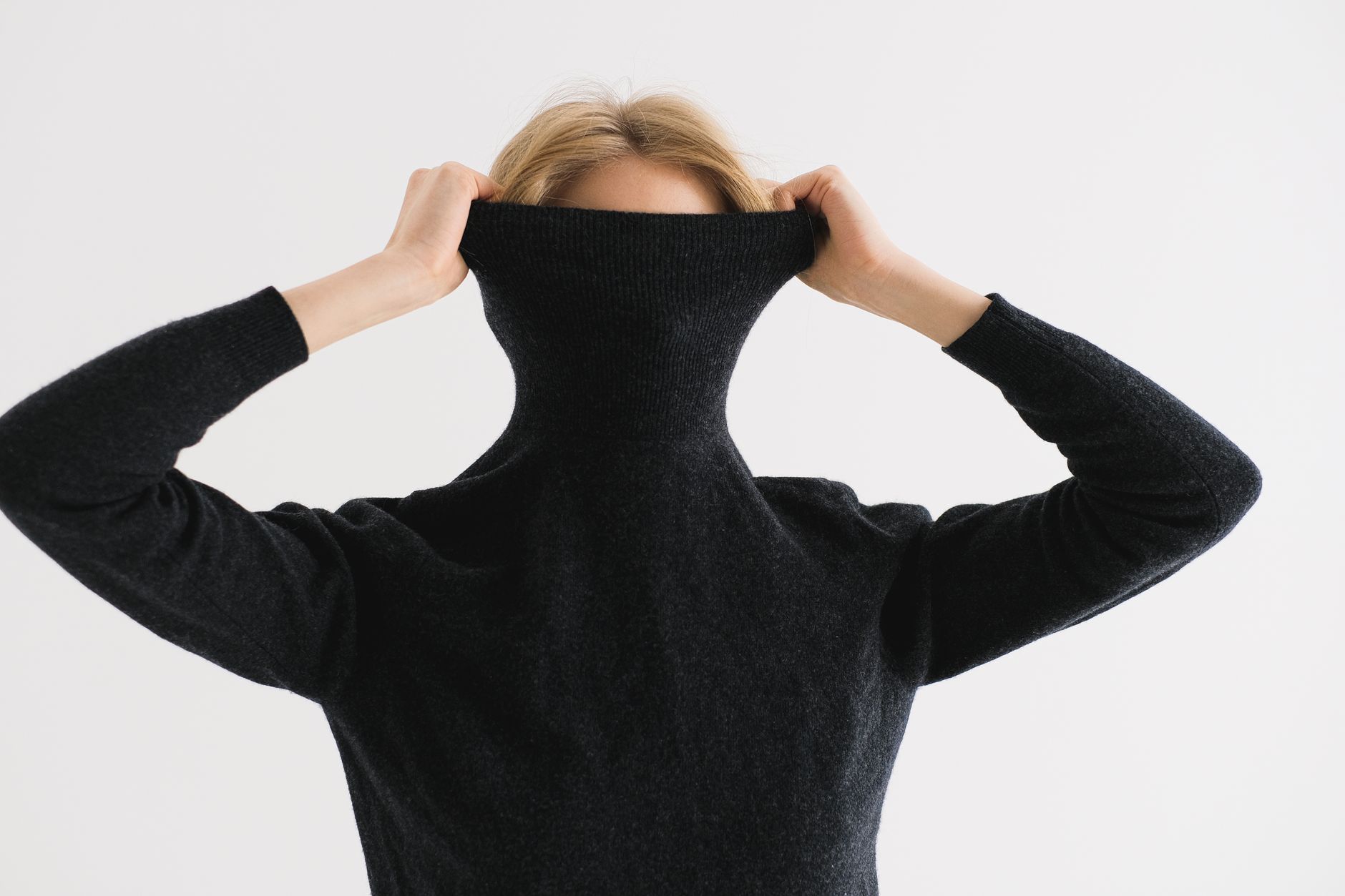 Pull en cachemire plie avec soin